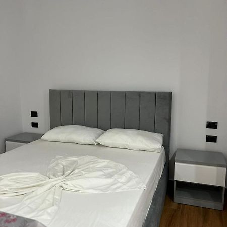 Hotel Vila Herta ดูร์เรส ภายนอก รูปภาพ